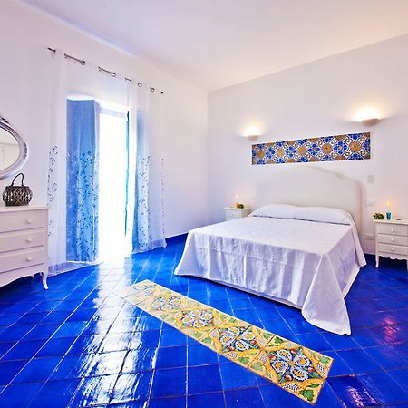 Punta Sallustro Lipari Экстерьер фото