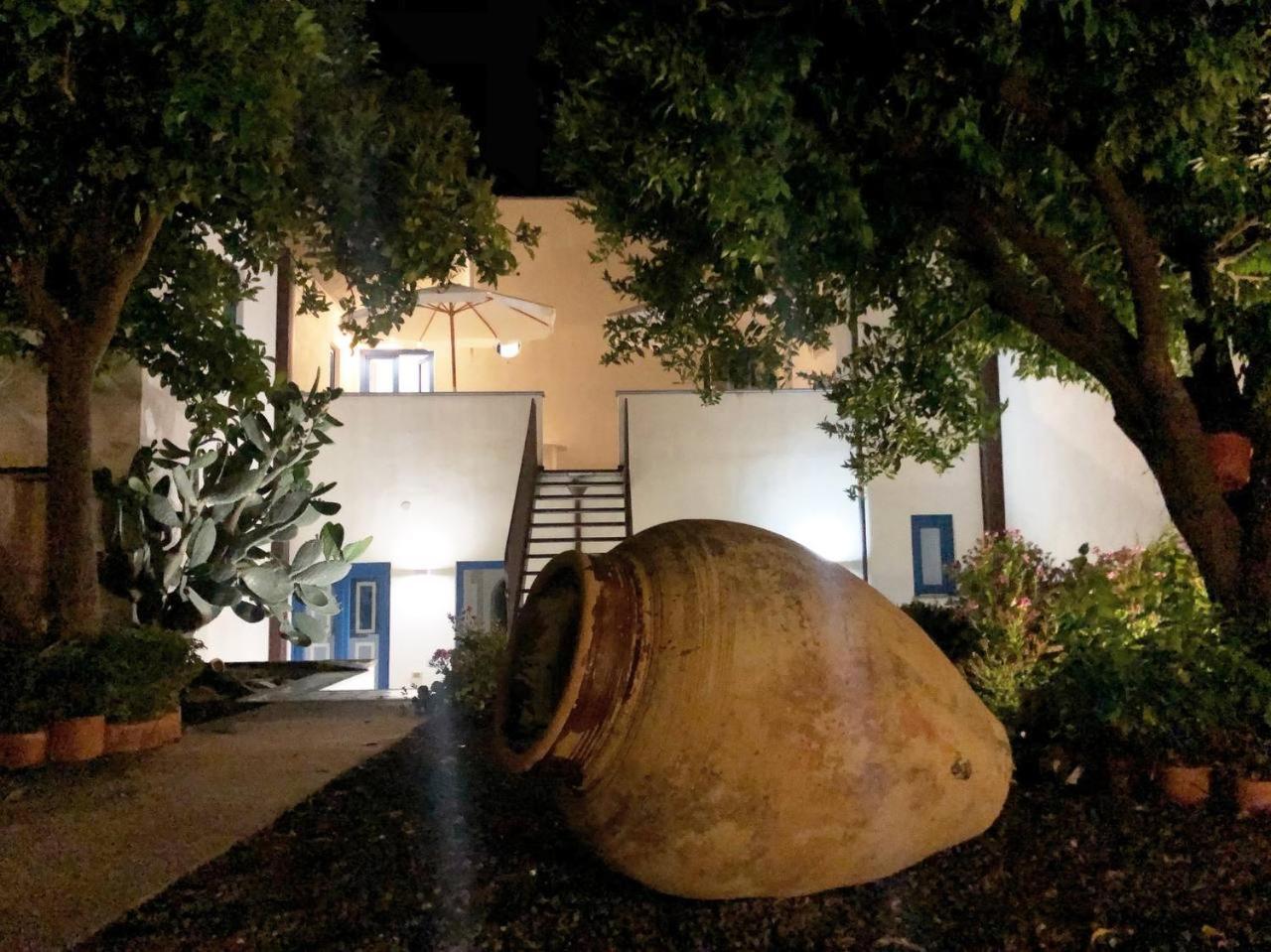 Punta Sallustro Lipari Экстерьер фото